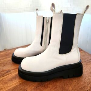 JEFFREY CAMPBELL White/Black Tanked Leather Chelsea Platform Boots size 6